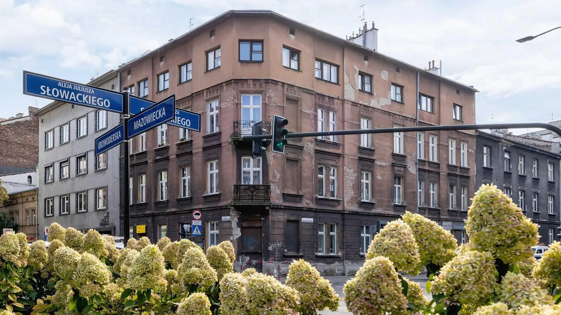 Elegant Family Apartment Near Krakow City Center By Noclegi Renters
