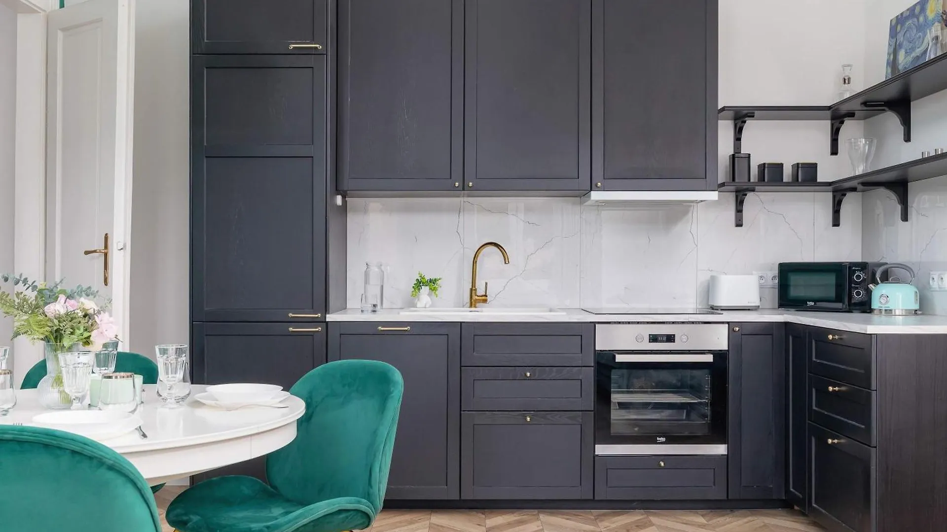 Elegant Family Apartment Near Krakow City Center By Noclegi Renters Poland