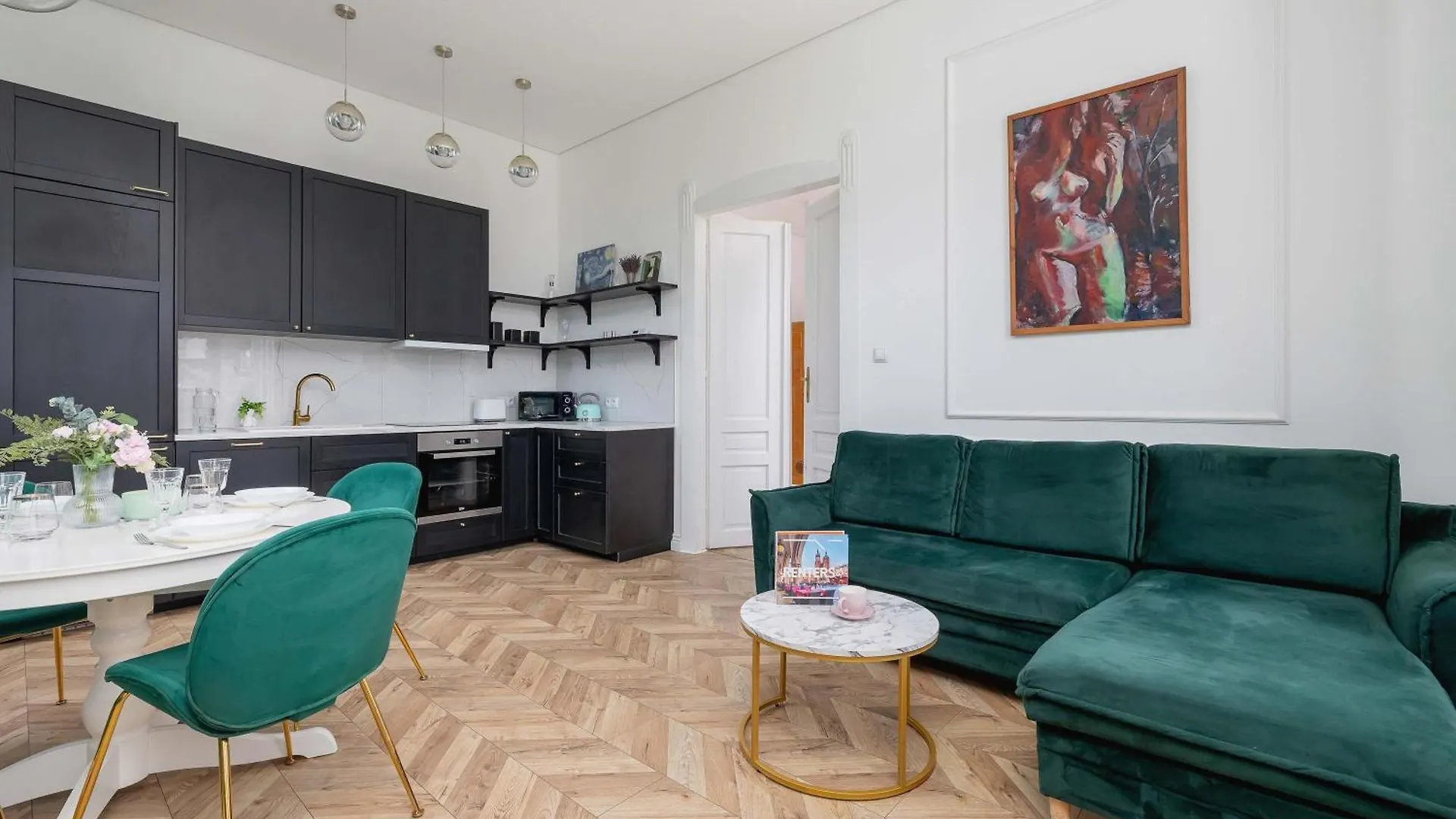 Elegant Family Apartment Near Krakow City Center By Noclegi Renters 0*,  Poland
